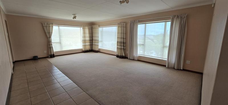 4 Bedroom Property for Sale in Groot Brakrivier Central Western Cape